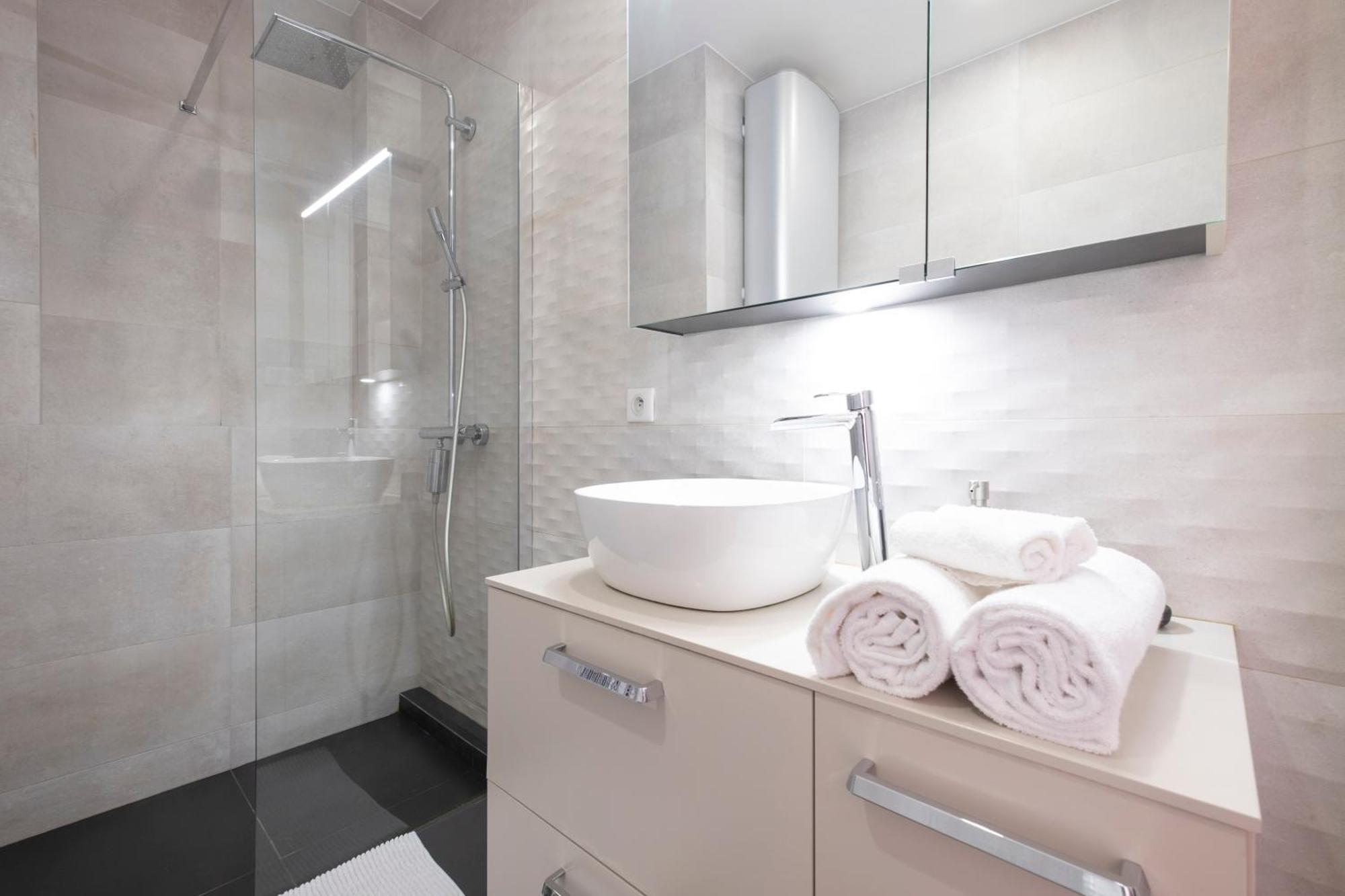 Sommeiller A 2 Min Du Lac Apartment Annecy Ngoại thất bức ảnh
